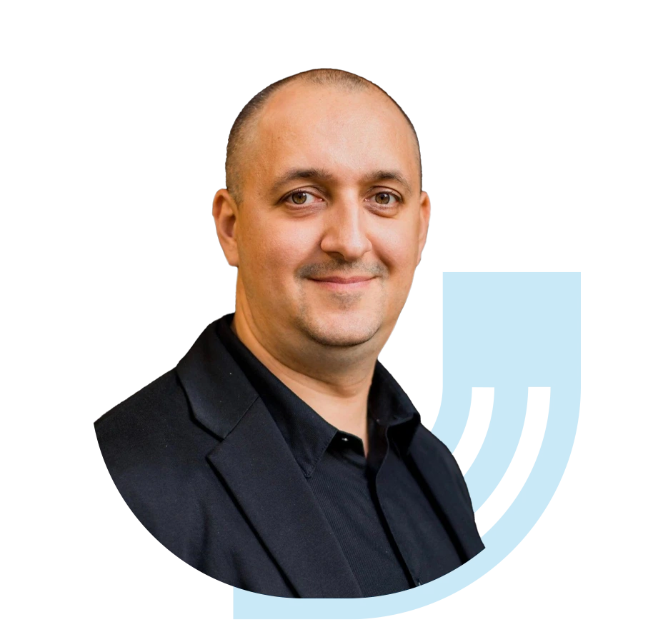 Marketing Guy James Poulter of Raiser.